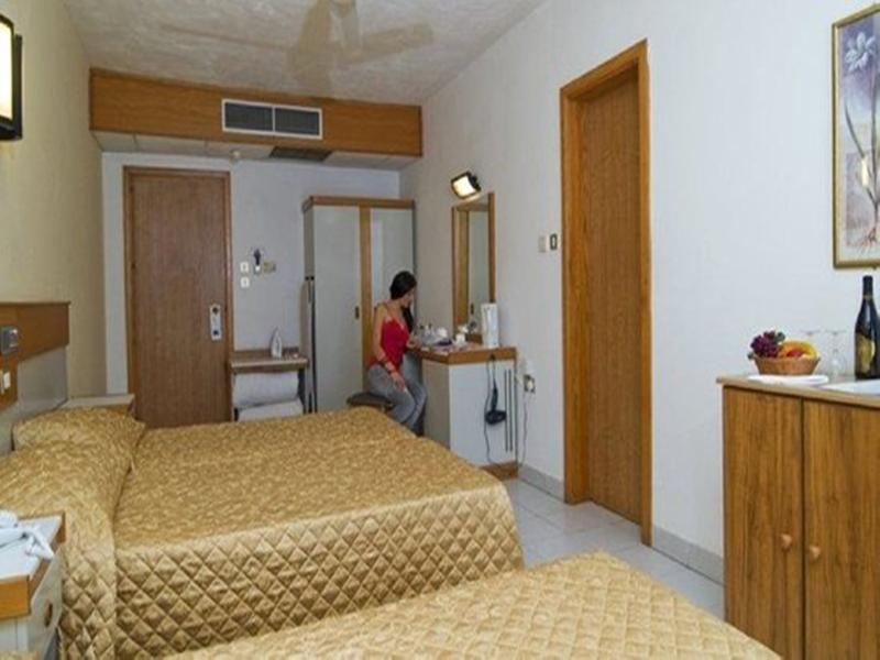 Canifor Hotel St. Paul's Bay Dış mekan fotoğraf