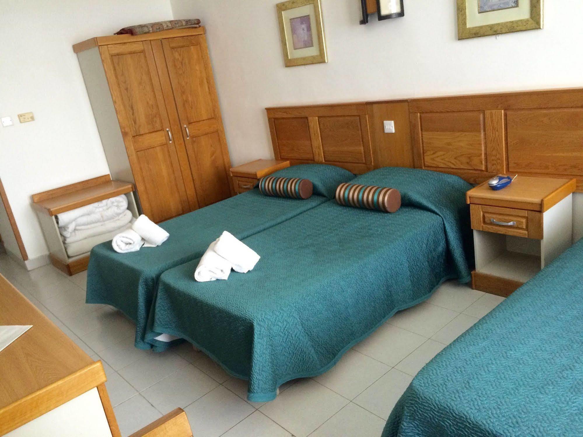 Canifor Hotel St. Paul's Bay Dış mekan fotoğraf