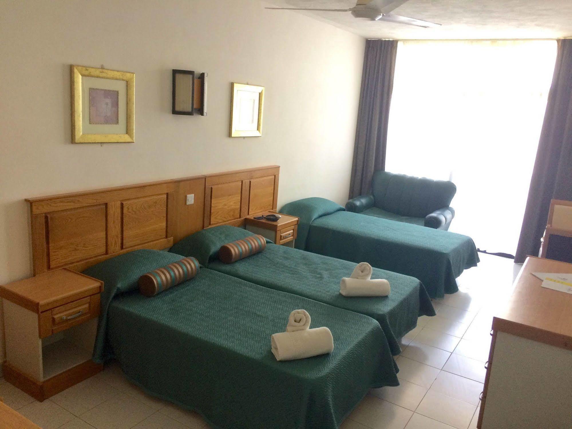 Canifor Hotel St. Paul's Bay Dış mekan fotoğraf